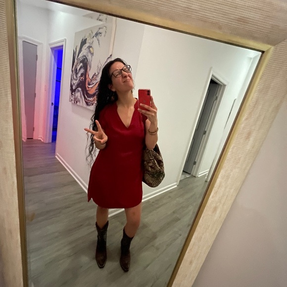 Meet your Posher, Krystle - Picture 2 of 12